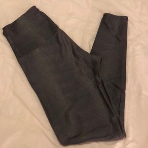 Onzie yoga pants size S/M
